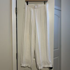 Abercrombie & Fitch White Crinkle Pants